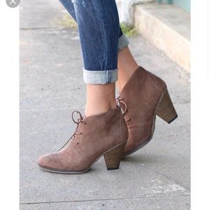 Mia booties